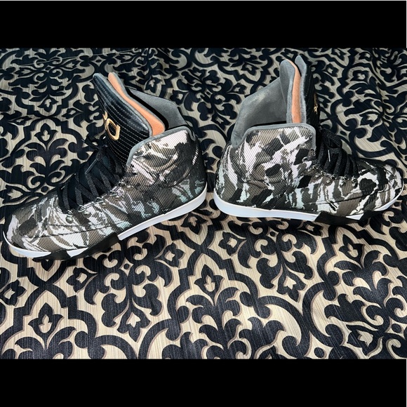 KD 6 LIFESTYLE (REFLECTOR CAMO) - Picture 1 of 9